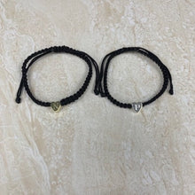 Load image into Gallery viewer, Heart Initial Wrist Band
