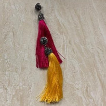 Load image into Gallery viewer, Tassel Thread Earrings

